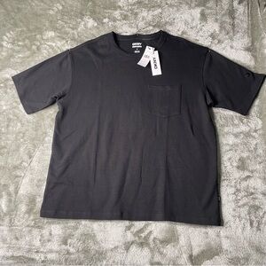DKNY Men's Black T-Shirt